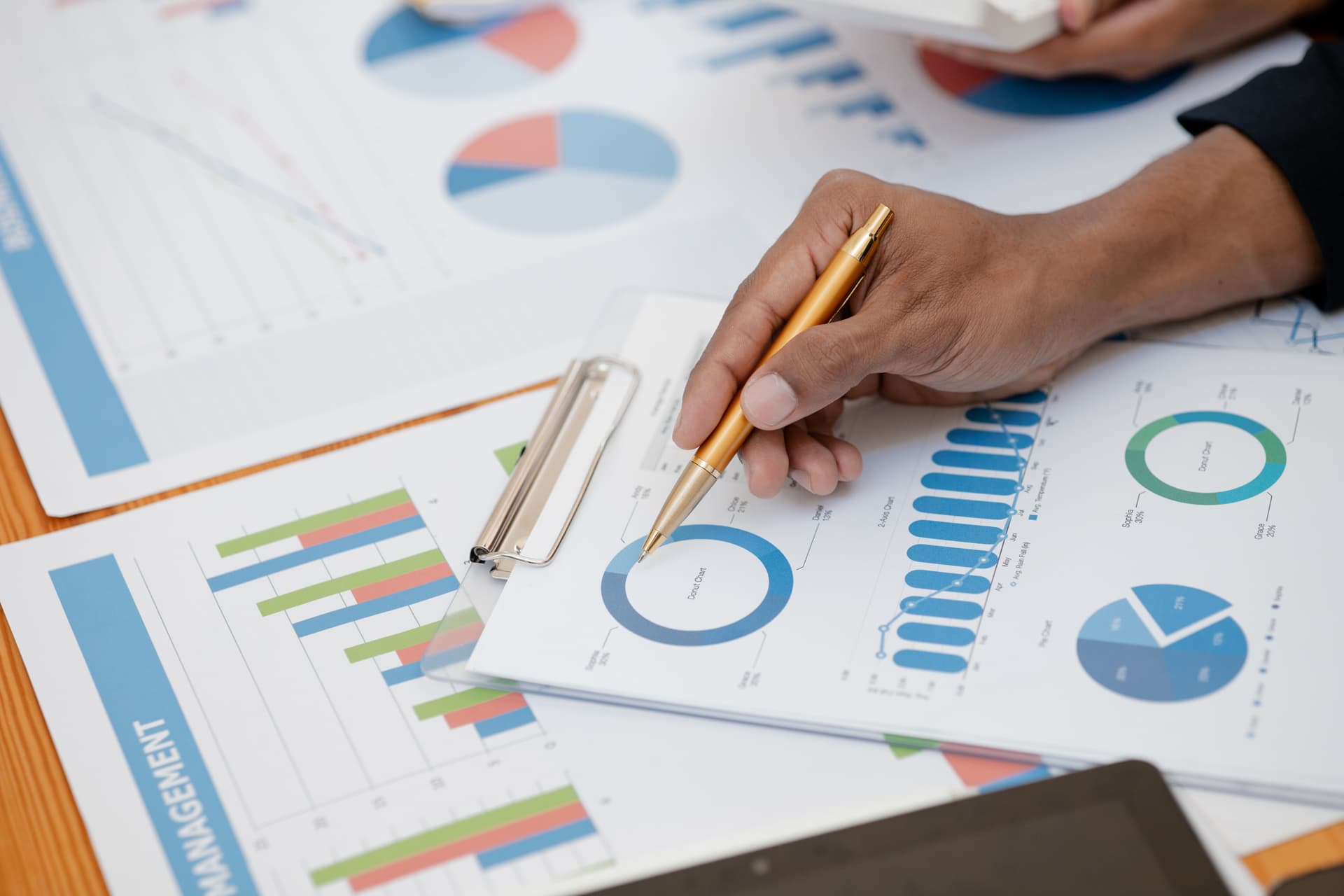 30–40% Less Month-End Closing Effort